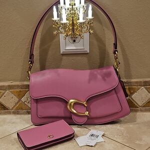 COACH - TWISTED TABBY In Fucia #CAN26 w/WALLET - NEW!